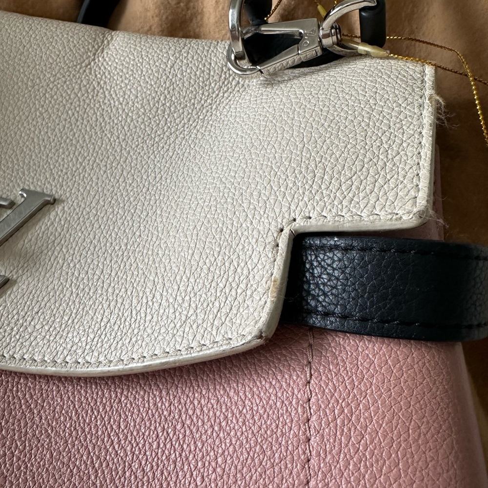 Louis Vuitton LockMe Ever MM Two Way Rose, Black, Cream Shoulder Bag - Picture 8 of 14